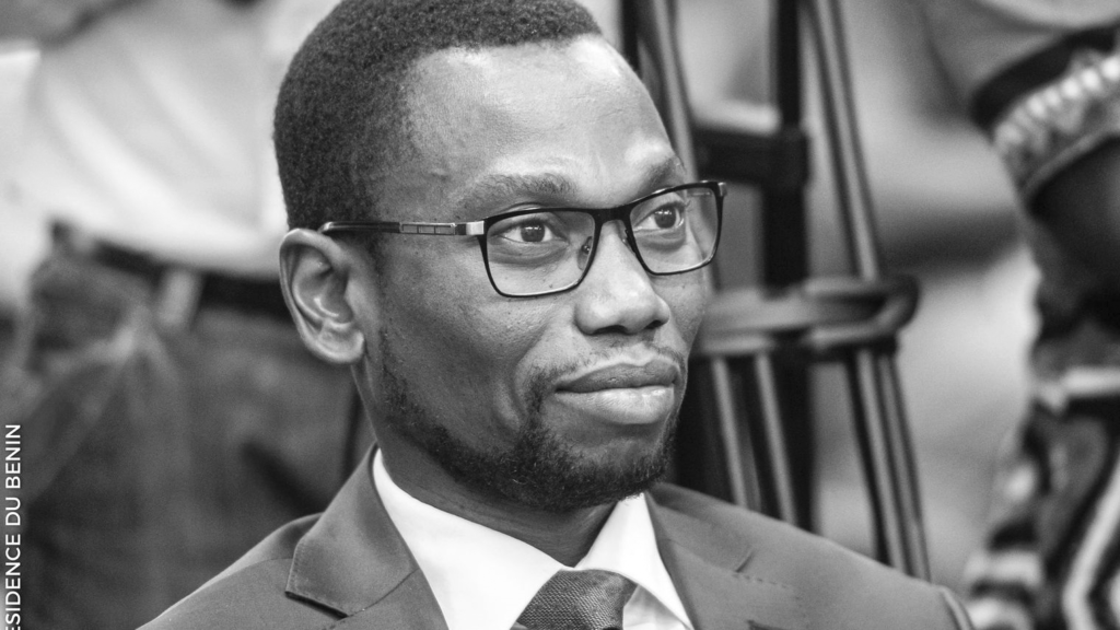 Benjamin Hounkpatin, ministre de la santé